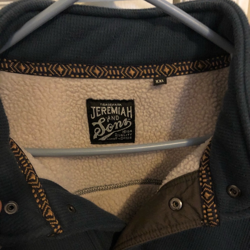 Sherpa lines pullover